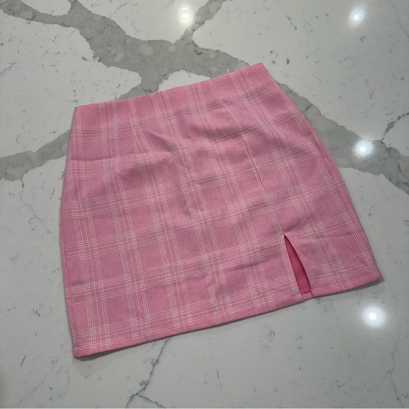 SUPERDOWN Pink Plaid Mini Skirt SMALL - Picture 2 of 4